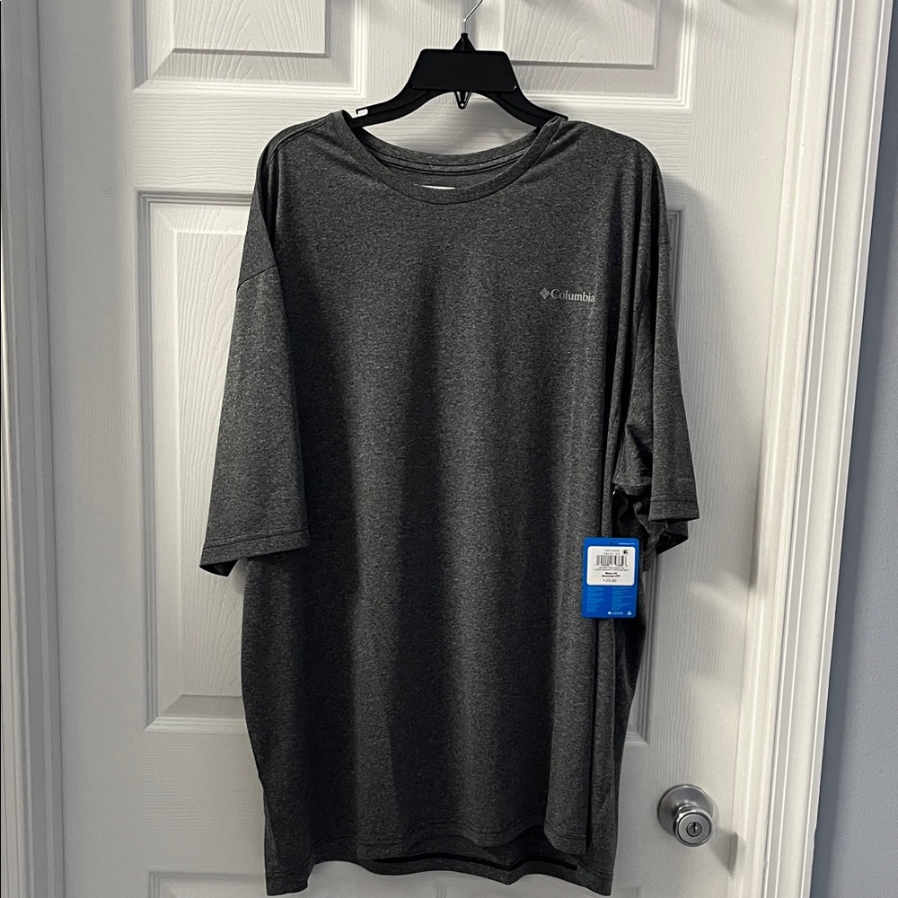 Columbia Men's Dark Gray Short Sleeve Tee